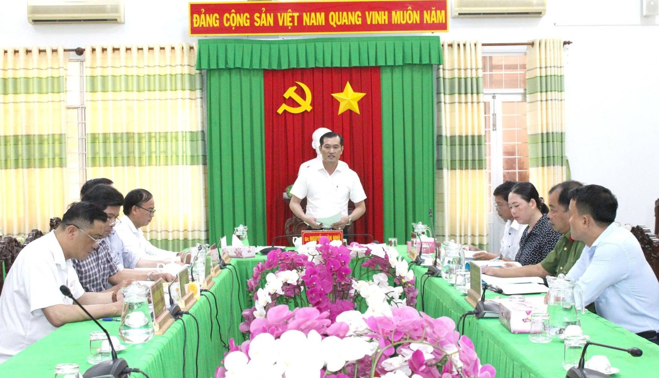 Hội nghị kiểm điểm Ban Thường vụ Đảng ủy phường Long Đức năm 2025